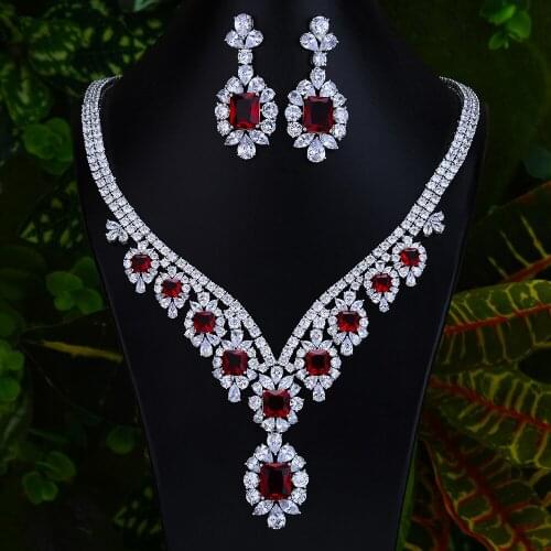 KellyBola Trendy Exclusive Clear Crystal Pendant Necklace Earrings New Shining Dubai Fine Wedding Jewelry Sets for Ladies