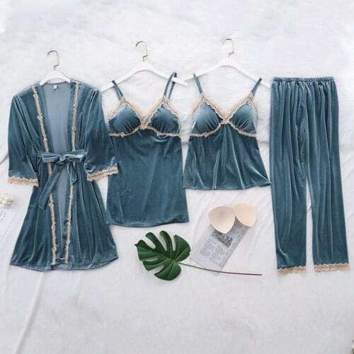 Winter Women Sexy Sleepwear Gold Velvet 4 Pieces Warm Pajamas Set Thicken Ladies Home Clothes Plus Size With Chest Pad Nightwear