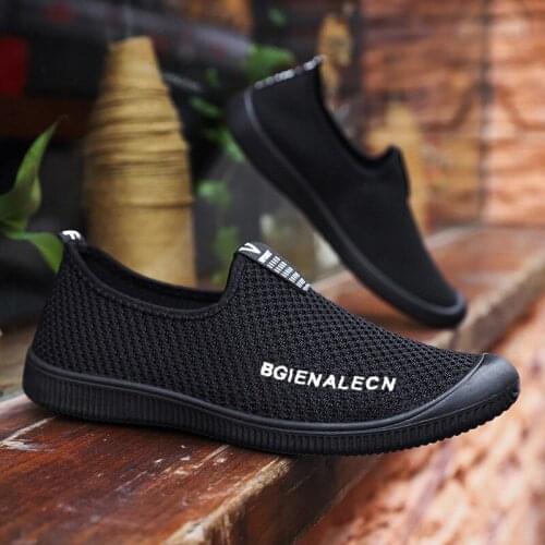 Summer Mesh Men Shoes Lightweight Sneakers Men Fashion Casual Walking Shoes Breathable Slip on Mens Loafers Zapatillas Hombre CN
