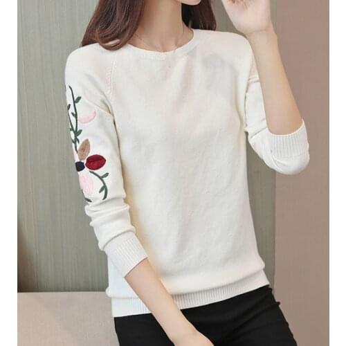 ZG1408 autumn new 2020 short section women fashion embroidered ladies slim round neck pullover knit sweaters cheap wholesale