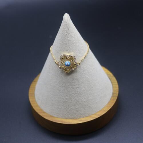 Cingesto Golden Bracelets