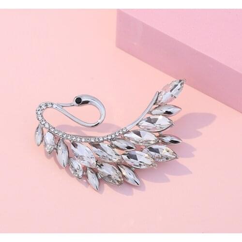 New Ins Style Crystal Swan Brooch Palace Simple Corsage Coat Sweater East Pin Fashion Brooch
