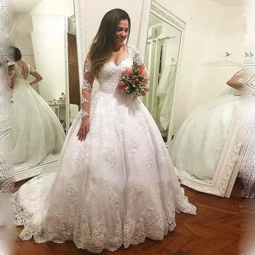 Ball Gown Wedding Dresses With Long Sleeves Lace Appliqued Bridal Gowns V Neck African Vestidos De Novia Plus Size