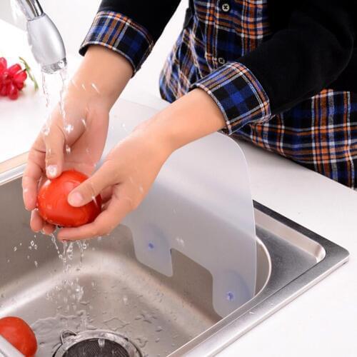 Hot 1PC Plastic Translucent Kitchen Sink Water Splash Proof Retaining Plate With Attached Sucker Impermeable Baffle Plates 65gC