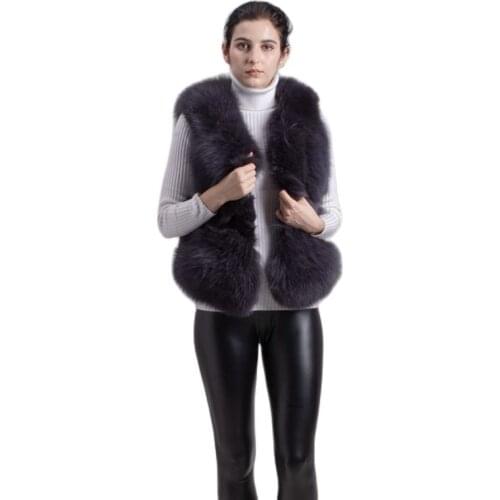 QIUCHEN5026 2019 New Arrival Free shipping Full Pelt Natural Real Fox Fur Vest Women Winter Fox Sleeveless Gilet Covered Button