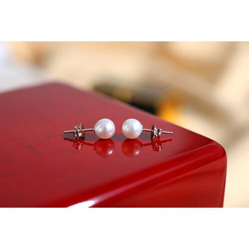 Classic Mini Pearl Round 6-7MM white pearl earrings Female Tibetan silver simple