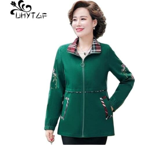 UHYTGF Mother Short 5XLPlus Size Windbreaker Women Fashion Embroidered Middle-Aged Elderly Spring Autumn Trench Coat Female 2211