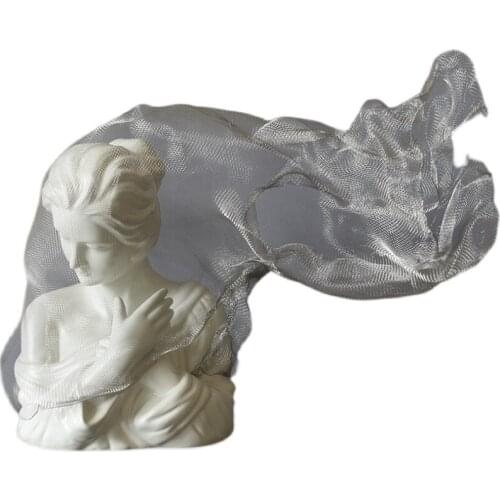 Nordic Light Luxury Veil Girl Ceramic Sculptured Ornaments Model Room Window Statue Soft Decoration Original Artwork