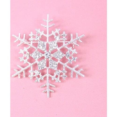 Fashion 100pcs/lot Clear Crystal Snowflake Brooch For Christmas