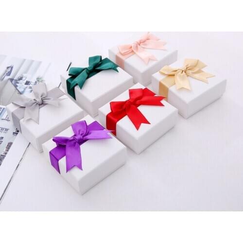 2020 New Paper Packaging Box Jewelry Multicolor Necklace Box Bow Jewelry Accessories Bracelet Boxes Jewelry Gift Box Hot Sale