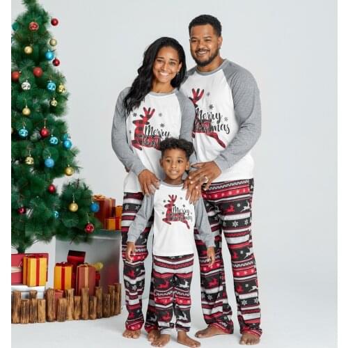 PatPat New Arrival Autumn and Winter Merry Christmas Plaid Reindeer Print Family Matching Pajamas Sets (Flame Resistant) Sets