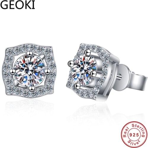 Geoki Passed Diamond Test 0.5 CT Perfect Moissanite Square Stud Earrings 925 Sterling Silver Wedding Earrings Classic Jewelry