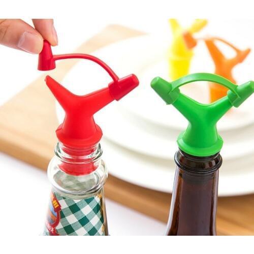 1PC Double Oil Bottle Mouth Stopper Plastic Sauce Bottles Nozzle Caps Wine Stopper Pour The Liquid Guiding Device Kitchen KX 011