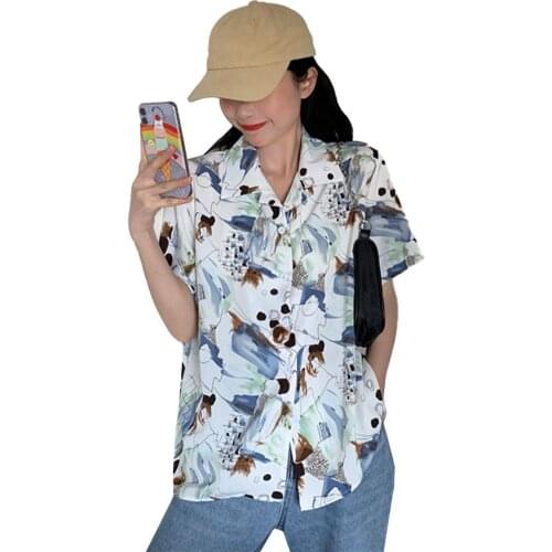 Womens shirt summer fashion graffiti printing thin short-sleeved single-breasted button womens loose top all-match 2021 Блузки