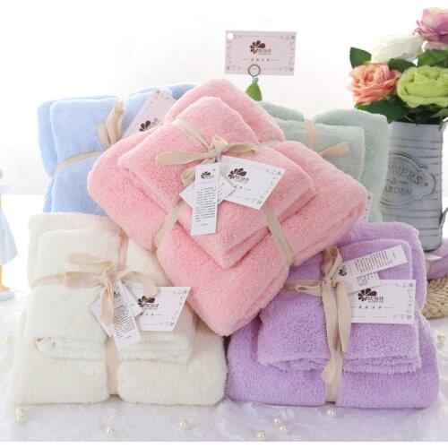 Adult Encryption Coral Velvet Towel Bath Towel Set of Two Soft Comfortable Strong Absorbent Bathroom Towel Beach Towel Set
