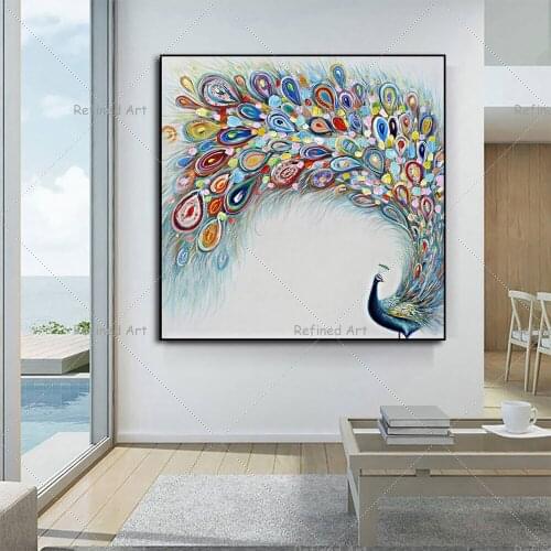 Hand-Painted Oil Painting Multicolored Peacock Spreading Tts Wings is a Decorative Work of Art That Symbolizes Family Happiness