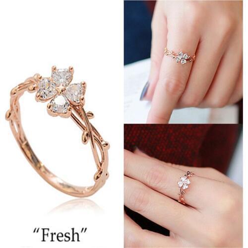 Fashion Crystal Four-leaf clover Shaped Wedding Rings Womens Zircon Engagement Rings Glamour Jewelry Womans gift