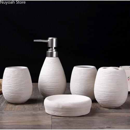 Hand-drawing European Style Bathroom Five-piece Ceramic Lotion Bottle Bathroom Supplies Kit Bathroom Decoration Accessories