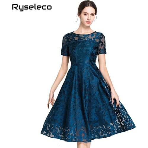 5XL Lace Dress Work Casual Elegant 2018 Summer Sexy Hollow Out Blue Red Women A-line Vintage Big Flare Plus size Party Vestidos