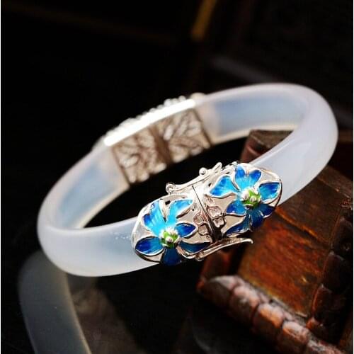 Retro Silver Wholesale Womens Vintage S925 Sterling Silver Open Ended Bangle Hand-set Natural Chalcedony Silver Bangle