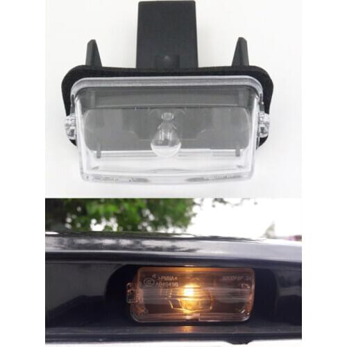 For TOYOTA Verso 2009-2012 E`Z YARIS Vios LEVIN CAMRY HIGHLANDER COROLLA AURIS AVENSIS Rear License Plate Light Lamp 81270-0F020