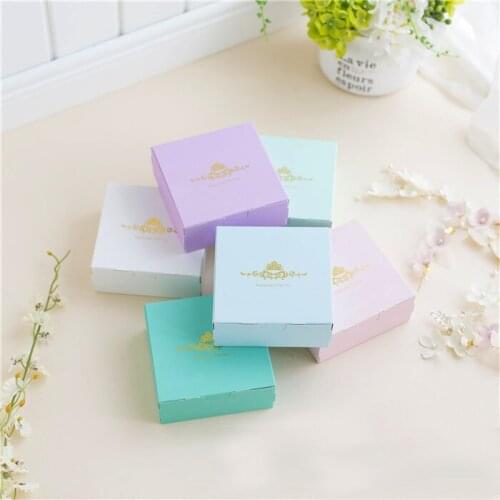 Square color bronzing gift box,cookies, moon cake,cake packaging box,baking packaging 12x12x4.5cm A variety of colors optional