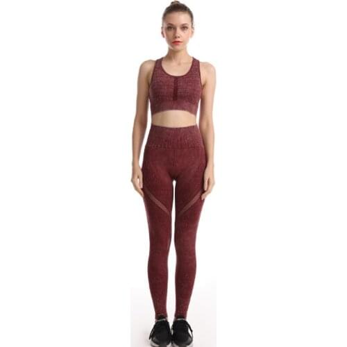 2021 New Seamless Jacquard Sportswear Suit Hollow Out Padded Push Up Sports Bra Hip Lift Tight Yoga Set Woman Clothes