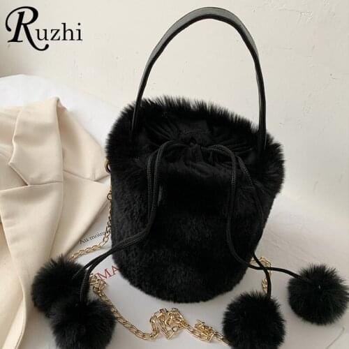 Plush Tote Bags Chain Bucket Bag Drawstring Bags Wool Ball Fluffy Bags Design Furry Bags Luxury Handbag Fur Shoulders Bags