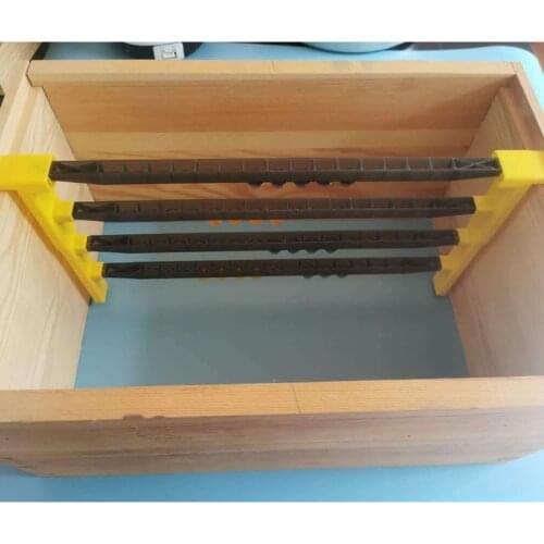 X7AB Plastic Beekeeping Queen Rearing Cell Cup Holder 15 Holes Frame Base Bar with Mounted 50Pcs Cups Sides Apiculture Tools