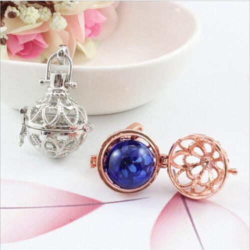 Tide For Me Gold Pendants