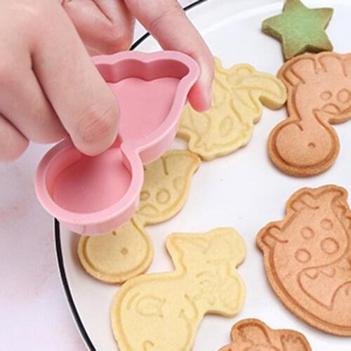 6Pcs 3D Cartoon Dinosaur Shape Pattern Cookie Plastic Pressing Biscuit Mold