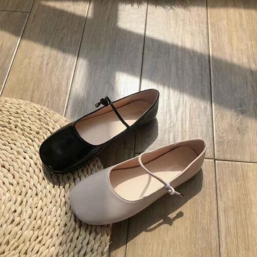 Quality assurance 2020 spring autumn fashion new solid color simple retro elegant womens shoes flat bottom square head W33-67