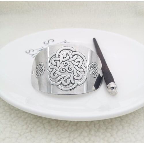 Men and Womens Temperament Ancient Style Han Element Headdress Hairpin Classical Pattern Metal Bun NO.06