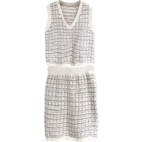 PERHAPS U Women Two Pieces Set Vest Sleeveless Mini Skirt Black White Plaid V Neck Knitted Elegant T0292