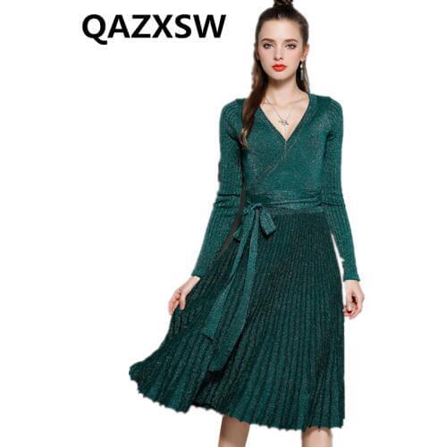 2019 New Spring Dress Autumn Sexy V-neck Long-sleeved Knit Dress Solid Fashion Temperament Slim Thin Pleated Women Dresses ZW026