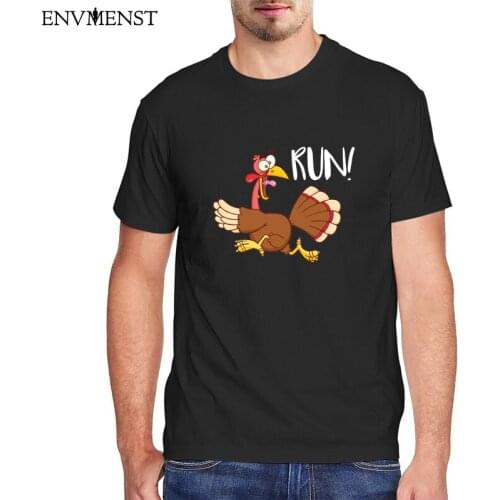 Thanksgiving Day Is Coming Vintage T-Shirt men women clothing Funny Turkey Run Graphic Classic T-shirt Men 100 cotton womens top