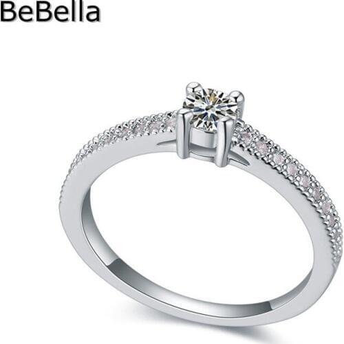 Classic Imitation Round Diamonds Anniversary Ring Made With High Quality Zirconia For Wedding Jewelry