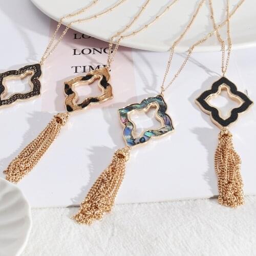 Abalone Shell Leopard Curved Flower Pendant Necklace Leather Snakeskin Grain Long Sweater Chain Necklace Women Brand Jewelry
