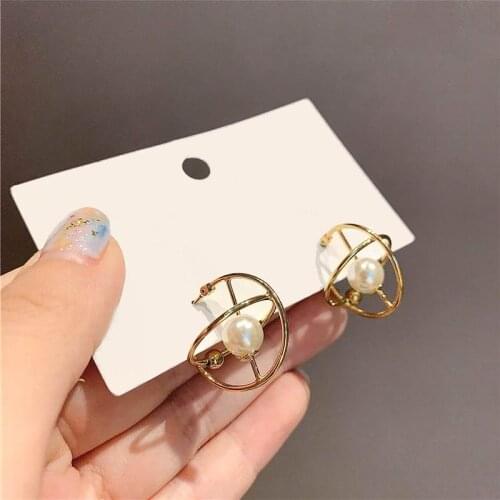 Korean Metal Criss Planet Stud Earrings For Women Etrendy New Temperament Oorbellen Korean Jewelry Bijoux Wholesale