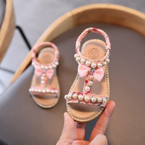 New Childrens sandals summer girls open-toed pearl princess shoes middle small childrens soft bow female baby shoe size 21-30