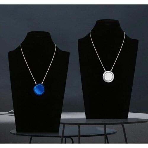 USB Air Necklace Air Purifier Negative Ion Air Freshener Air Purifier Mini Portable USB Charging Necklace Air Freshener for Home