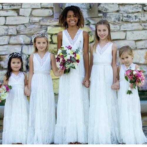 Lovely Cute Flower Girls Dresses Boho V neck Lace Daughter Toddler Pretty Kids Children Formal First Holy Communion Gowns