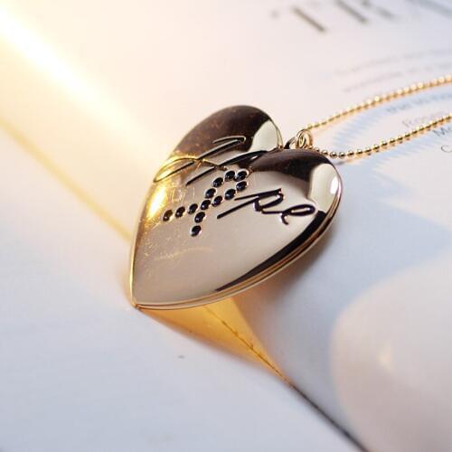 Hot Sale Open Heart Letter Pocket Watch Pendants For Photos Fashion Necklaces Jewelry For Women YTA70