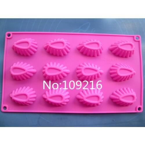 Wholesale!! 1pcs 12-Holes Small Loves Green Good Quality 100% Food Grade Silicone Chocolate/Cake/Pudding/Jelly Bakeware DIY mold