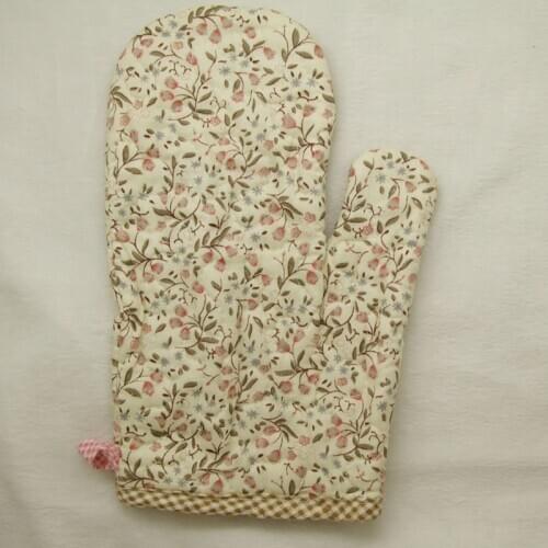 1pcs Cooksmart 100% cotton(inside &outside) Oven Mitt/Glove mini pink flower(morningglory) with golden leaves white back ground