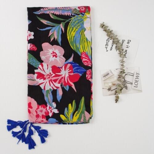 Autumn Winter Fashion African Ethnic Floral Tassel Viscose Shawl Scarf From Indian Women Print Warm Hijab and Wraps Muslim Sjaal