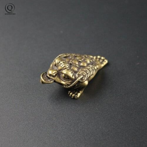 Retro Three Legs Toad Car Key Pendant Brass Keychain Accessories Small Bronze Bufo Lucky Animal Copper Key Chain Rings Hanging