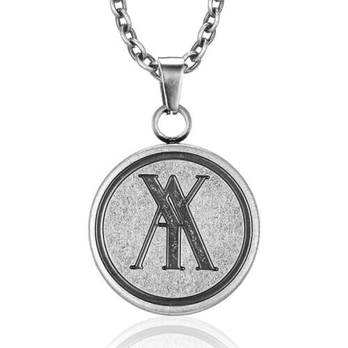 Retro necklaces mens chain on the neck round pendant stainless steel hip hop fashion circle necklace jewellery 2020 wholesale