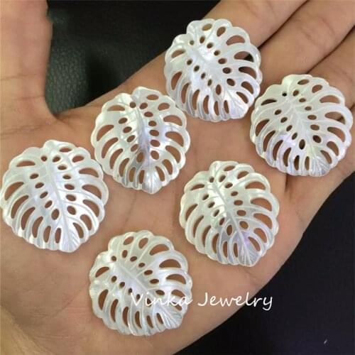 20pcs wholesale big size 24*26mm genuine mother of pearl shell leaf shape pendant of necklace jewelry accessories