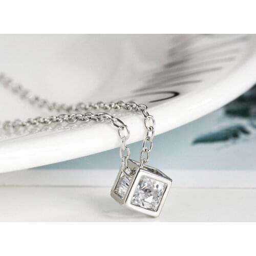 New Personality Fashion Square Imitation Crystal Zircon Necklace Necklace for Women Fashion Jewelry